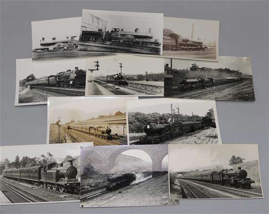 A postcard collection, comprising railway history, mainly L & NW (180+ black & white, inc Real Photographs, 40+ colour), etc.